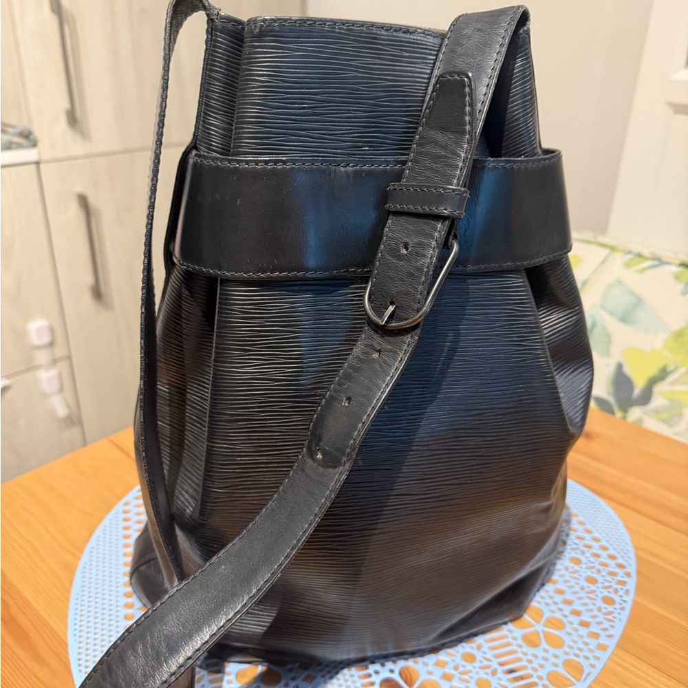 Louis Vuitton Black Men's Bag - Picture 2 of 7